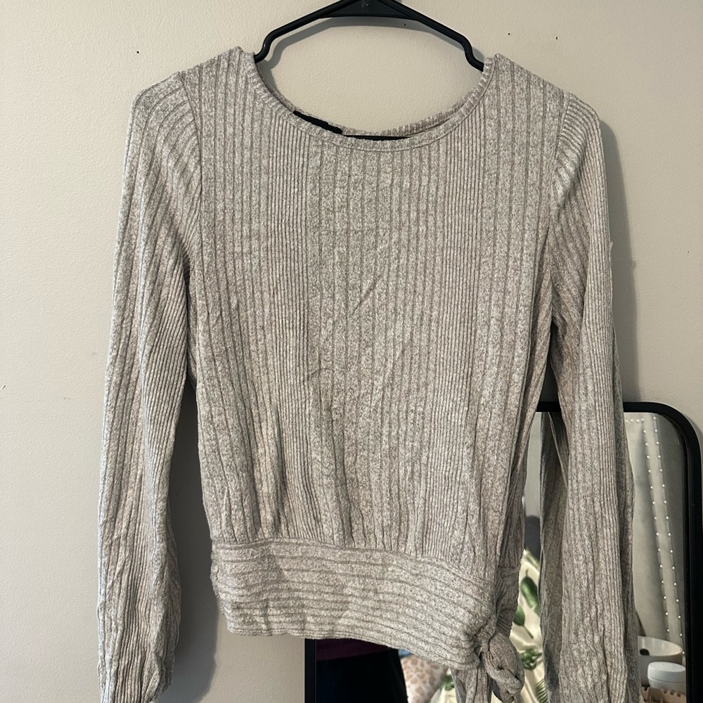 Tie at waist long sleeve sweater top
